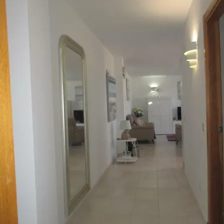 Linda Mar * 科斯塔卡玛