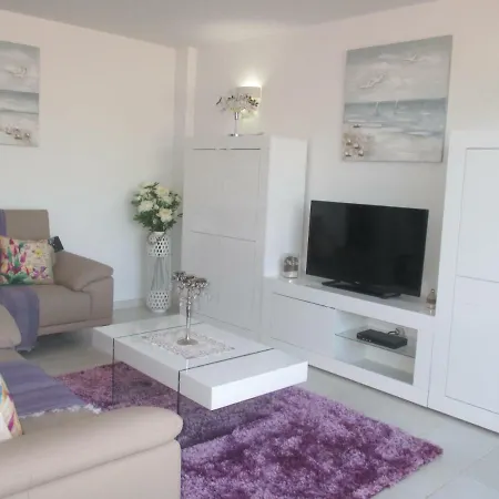 Linda Mar Апартаменты