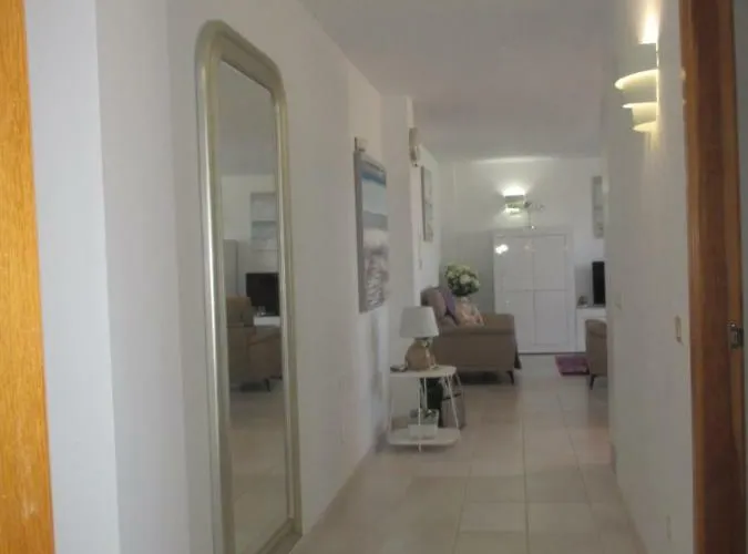 Linda Mar * Κόστα Κάλμα